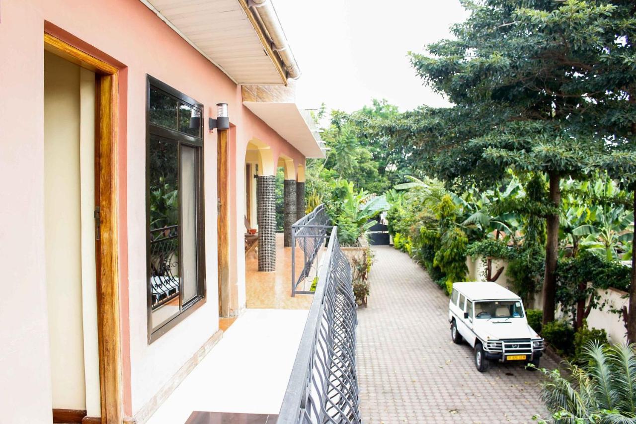 Bright Star Hotel Arusha Esterno foto