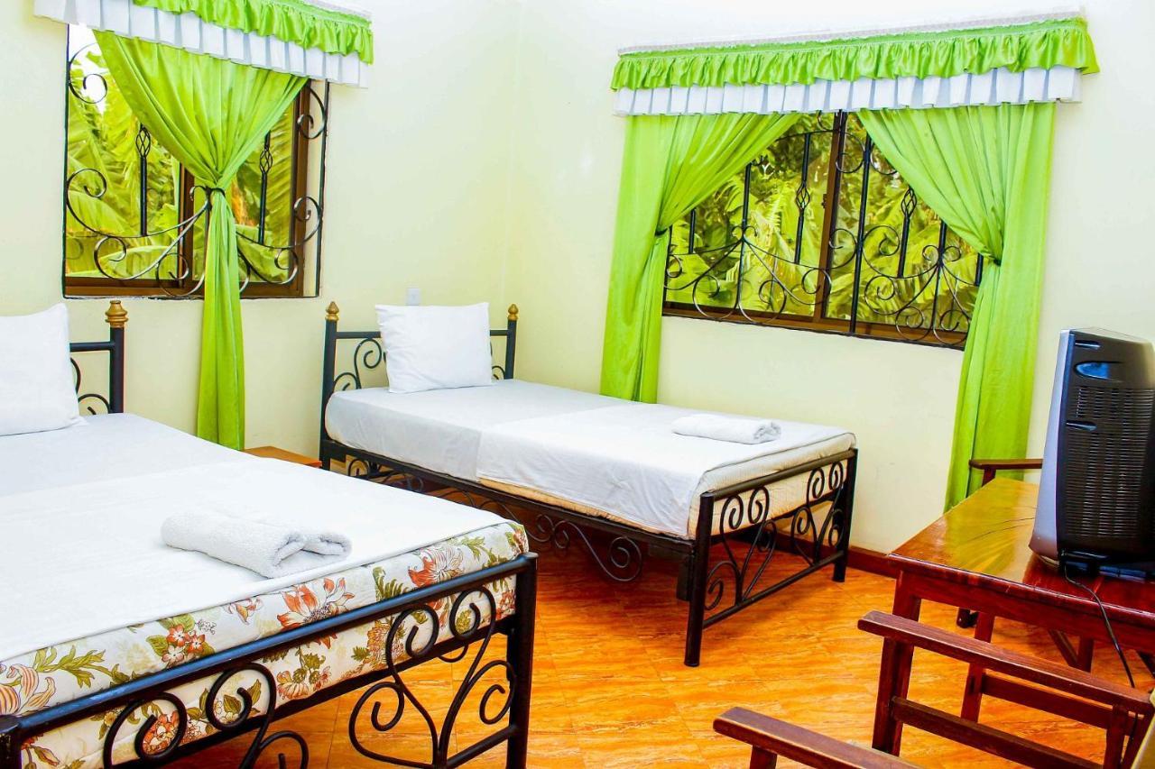 Bright Star Hotel Arusha Esterno foto