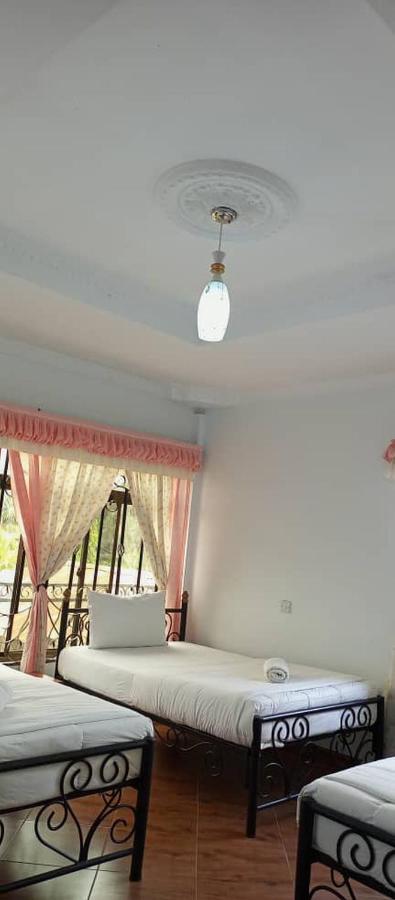 Bright Star Hotel Arusha Esterno foto