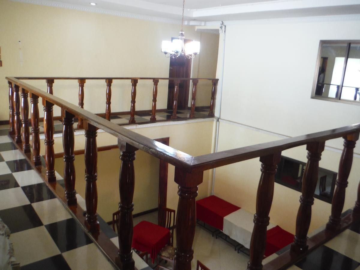 Bright Star Hotel Arusha Esterno foto