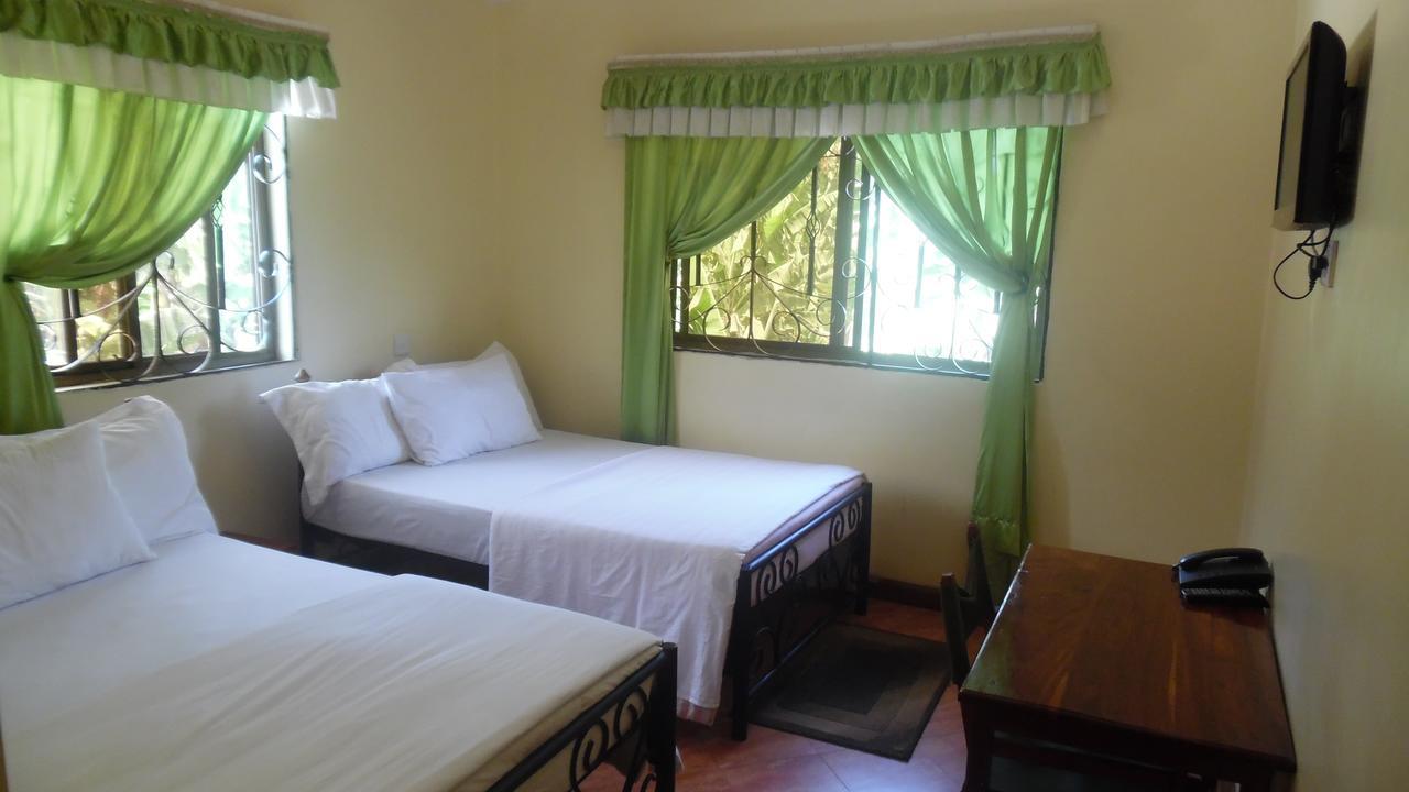 Bright Star Hotel Arusha Esterno foto