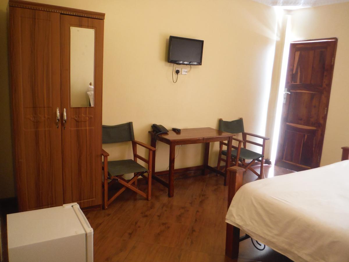 Bright Star Hotel Arusha Esterno foto