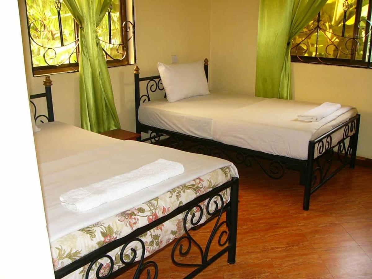 Bright Star Hotel Arusha Esterno foto