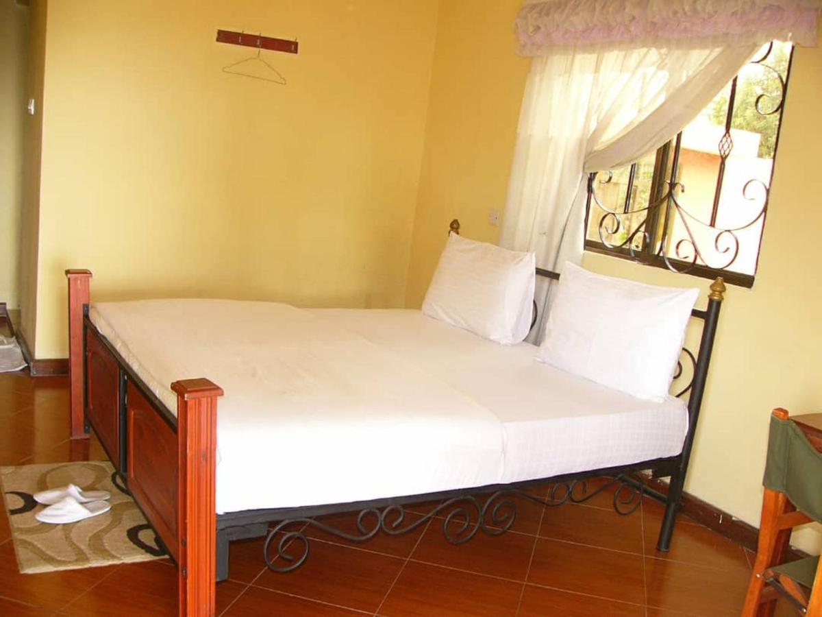 Bright Star Hotel Arusha Esterno foto